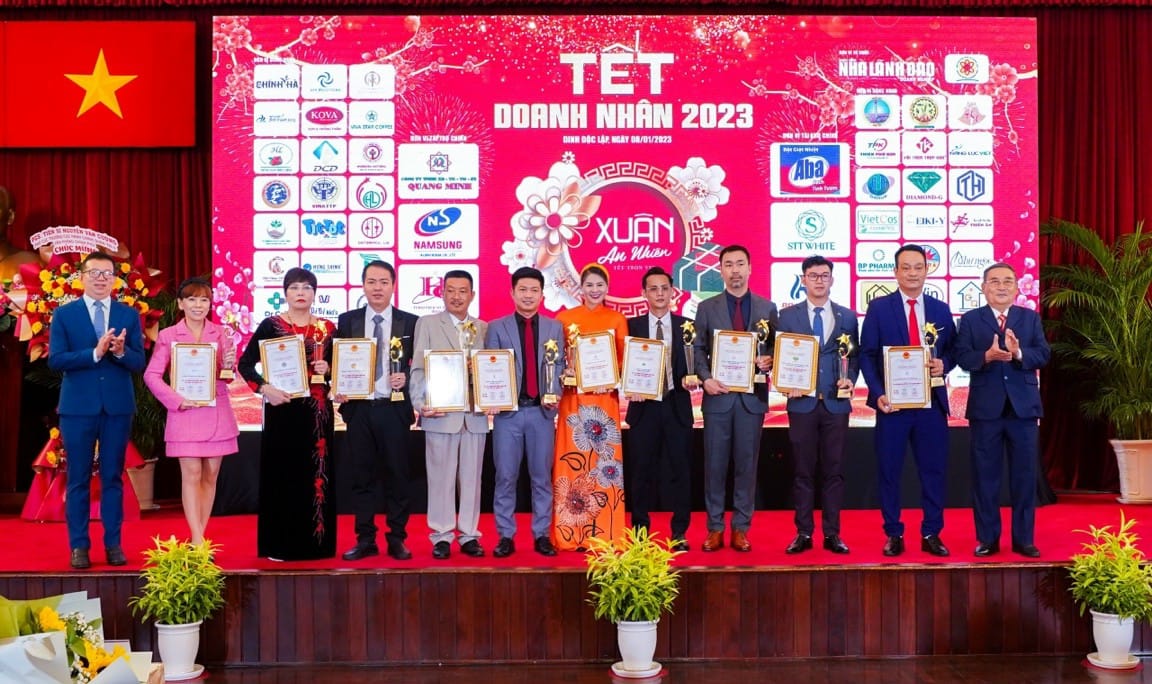 Hình ảnh minh hoạ Việt Á